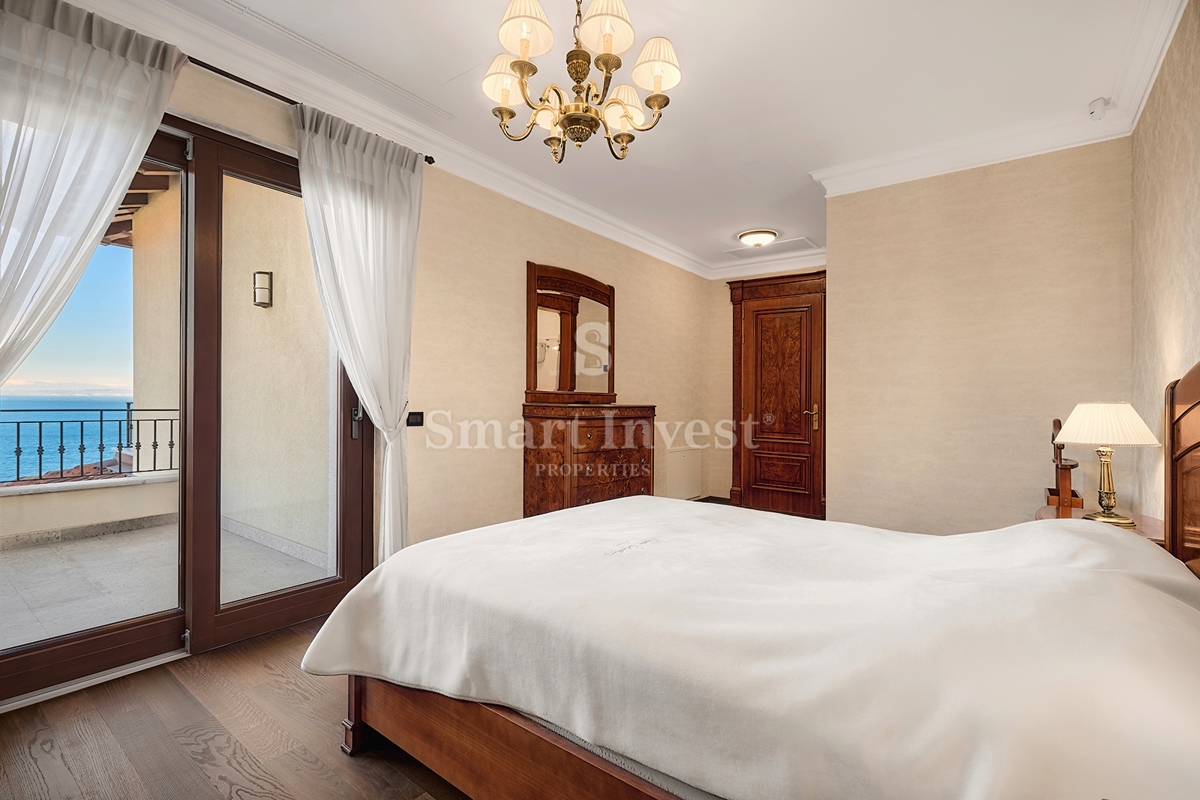 IČIĆI, villa esclusiva con piscina e vista panoramica sul mare