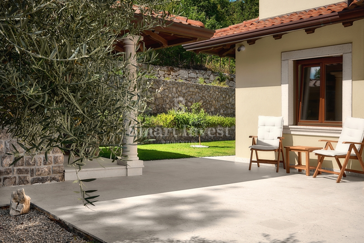 IČIĆI, villa esclusiva con piscina e vista panoramica sul mare