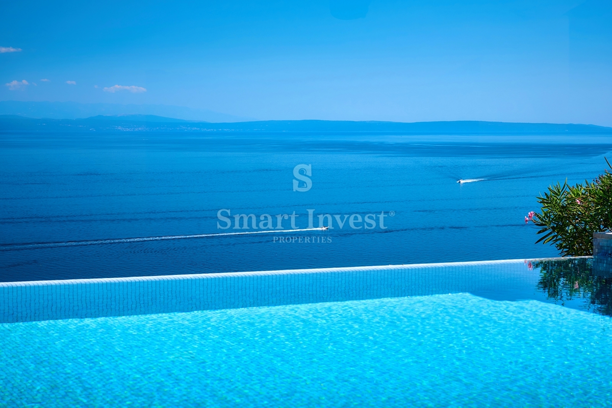 IČIĆI, villa esclusiva con piscina e vista panoramica sul mare