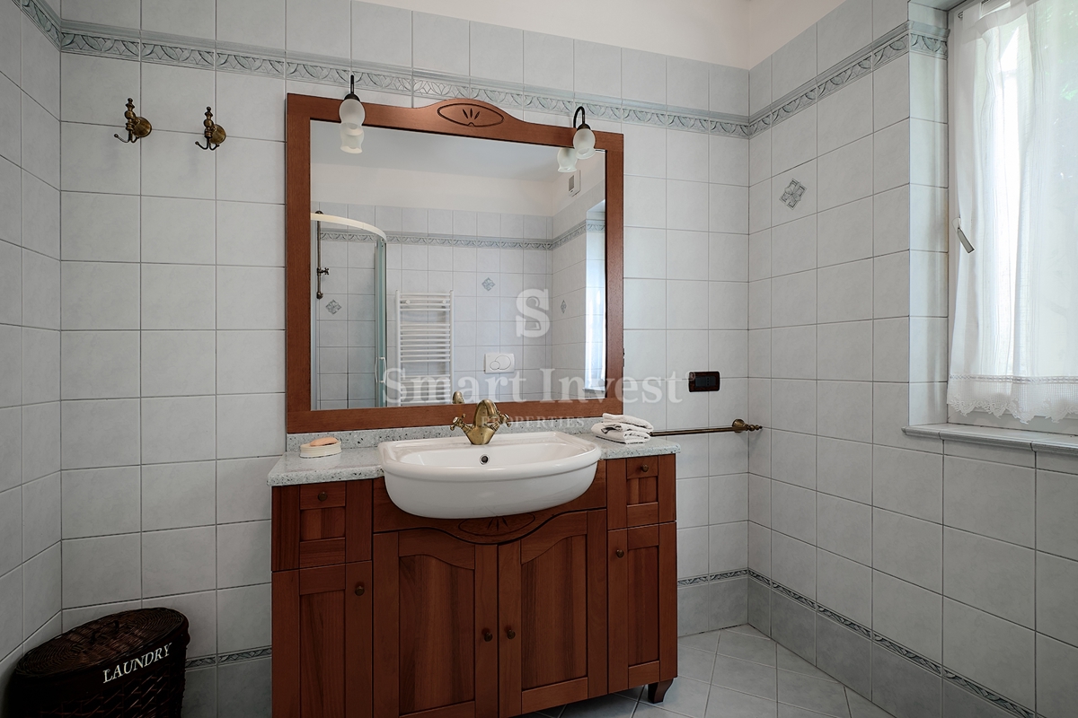 IČIĆI, una bellissima casa in una posizione eccellente, ESCLUSIVAMENTE NELLA NOSTRA AGENZIA!