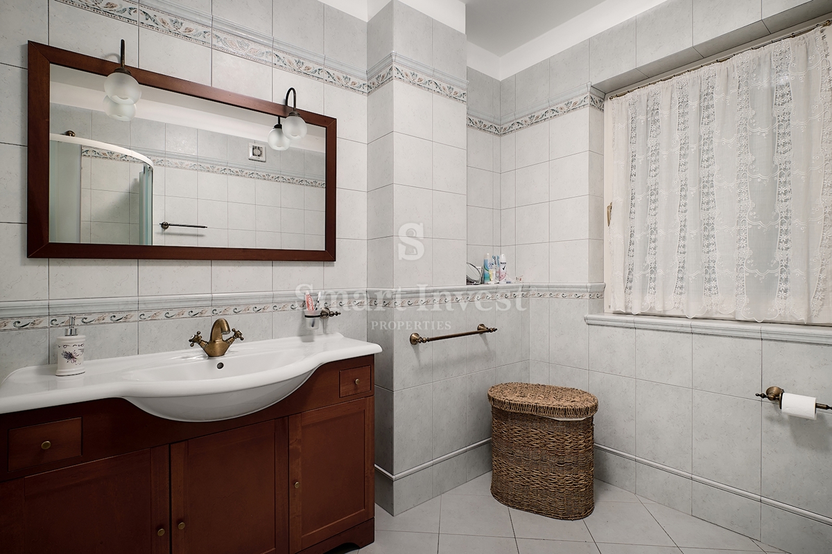 IČIĆI, una bellissima casa in una posizione eccellente, ESCLUSIVAMENTE NELLA NOSTRA AGENZIA!