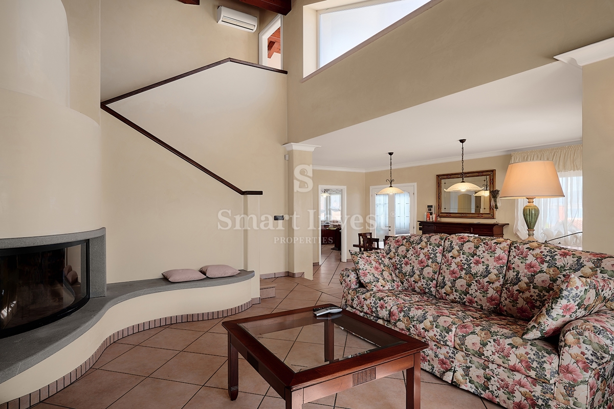 IČIĆI, una bellissima casa in una posizione eccellente, ESCLUSIVAMENTE NELLA NOSTRA AGENZIA!