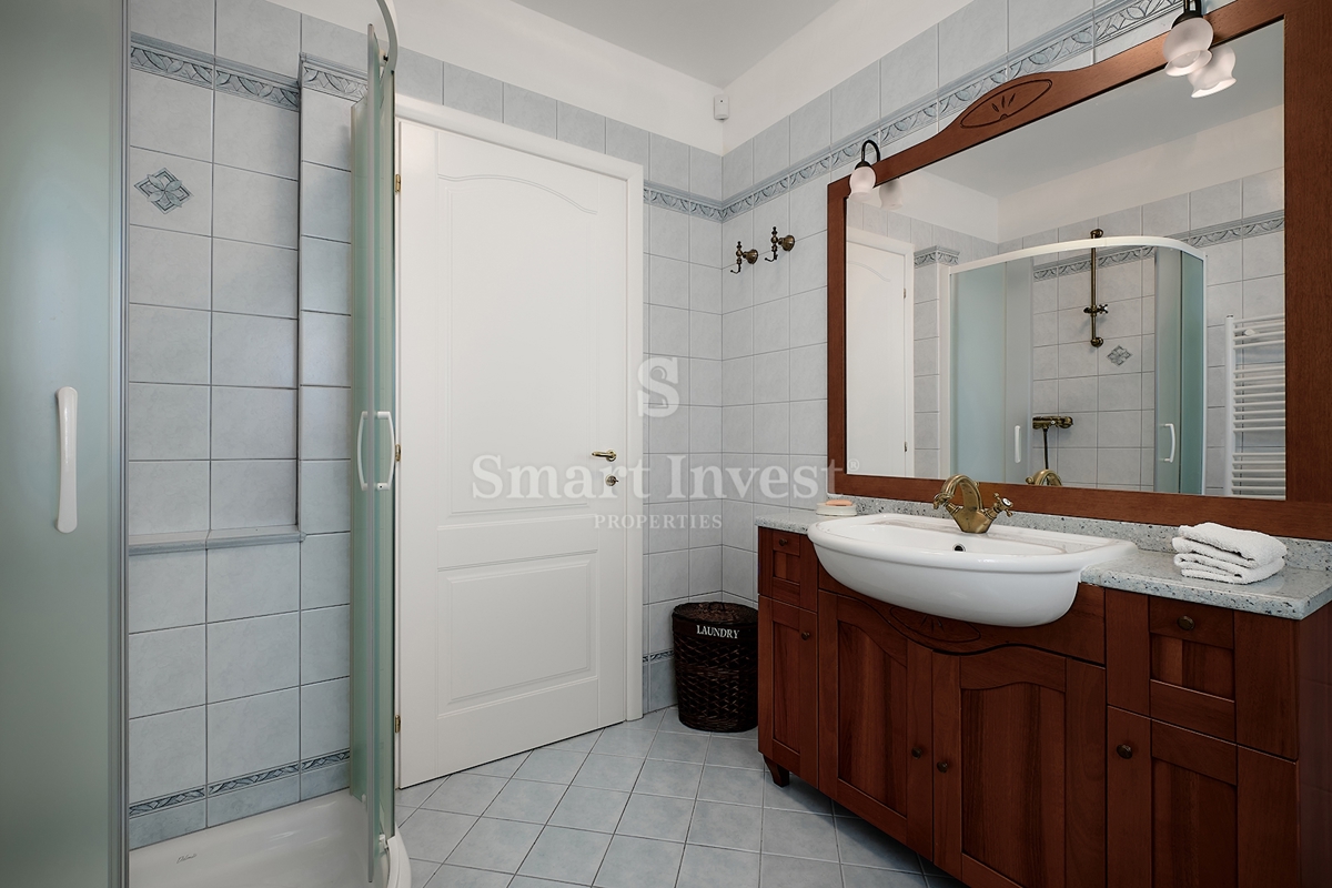 IČIĆI, una bellissima casa in una posizione eccellente, ESCLUSIVAMENTE NELLA NOSTRA AGENZIA!