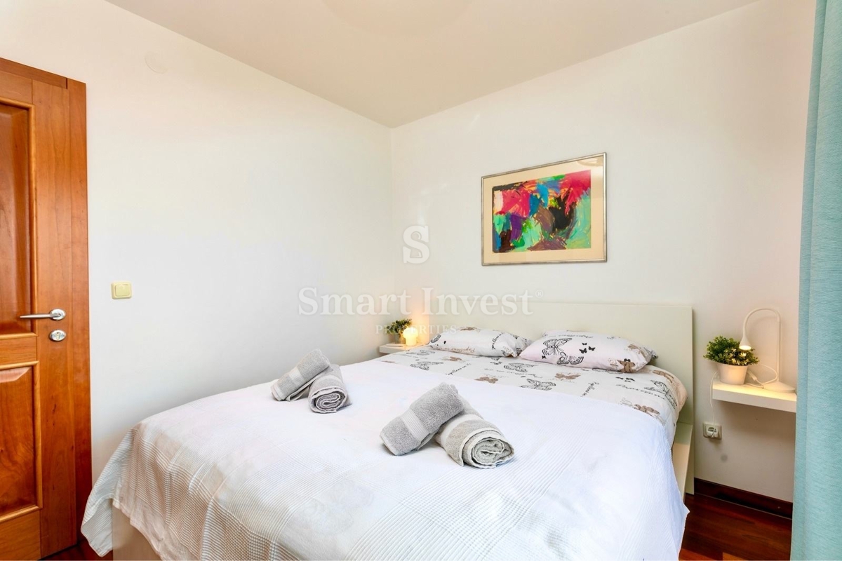 ABBAZIA, bellissimo appartamento con vista mare e parcheggio, vicino al mare