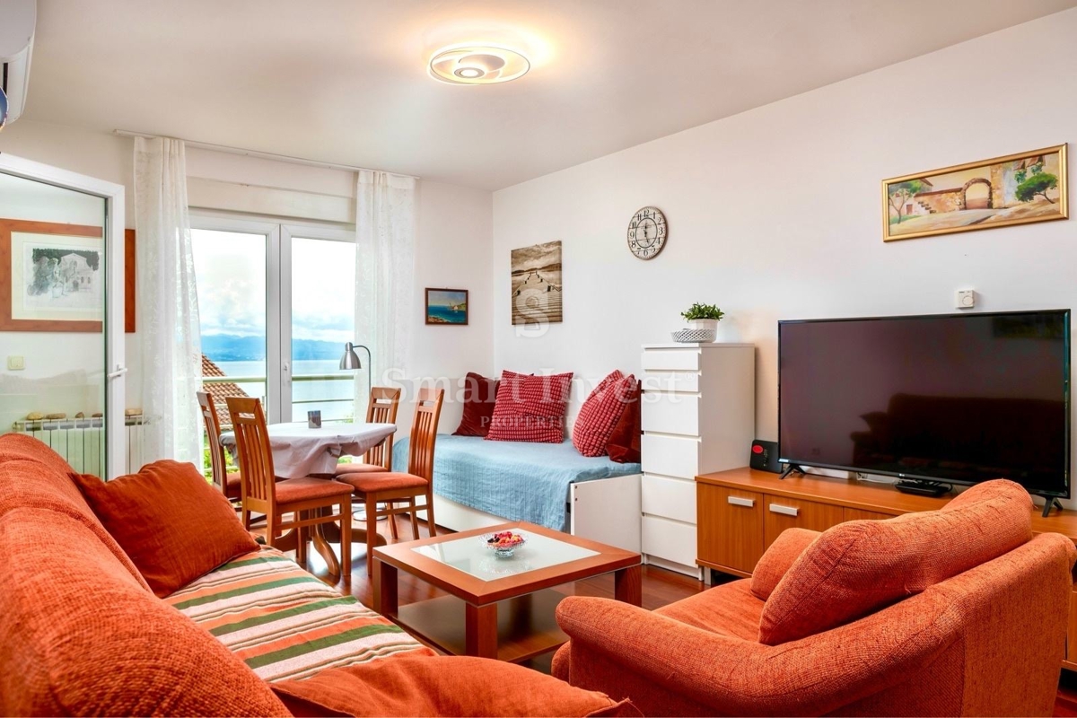 ABBAZIA, bellissimo appartamento con vista mare e parcheggio, vicino al mare