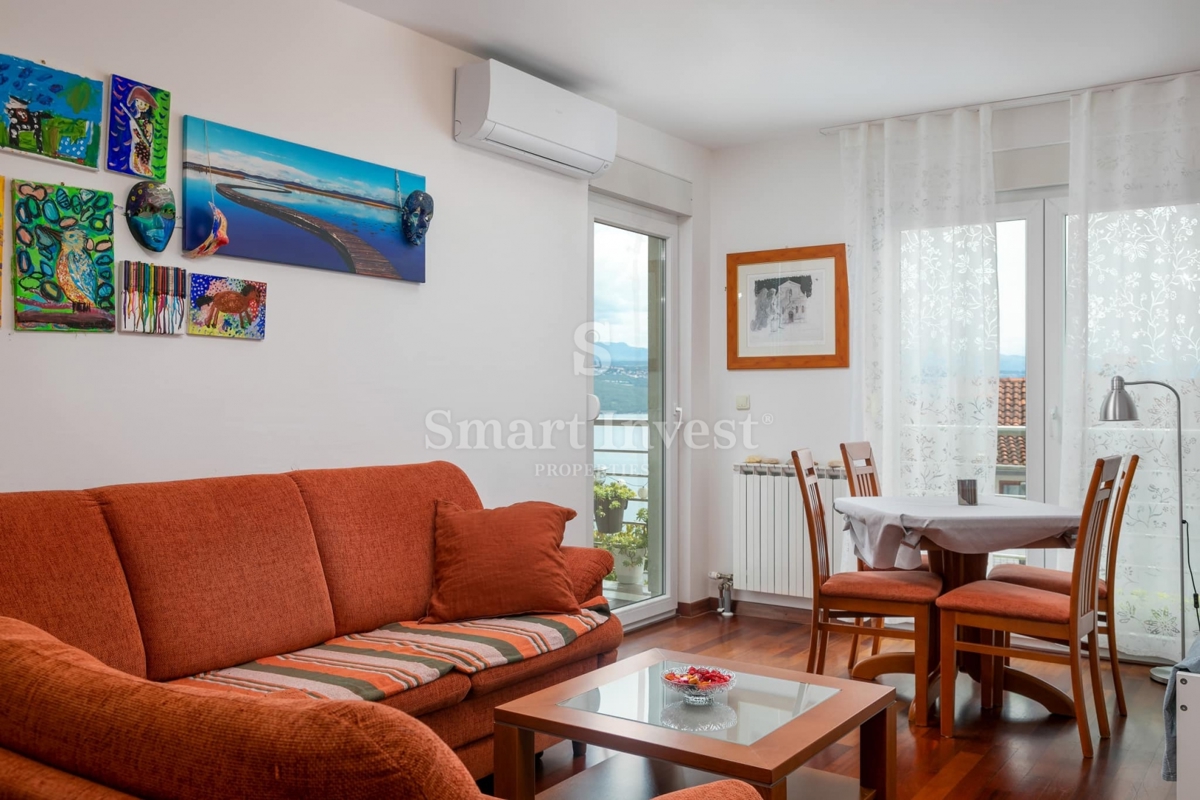 ABBAZIA, bellissimo appartamento con vista mare e parcheggio, vicino al mare