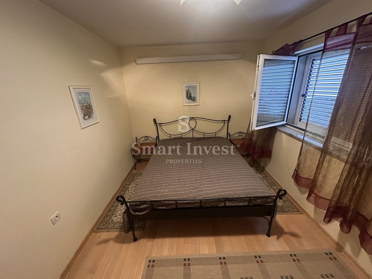 ABBAZIA, appartamento con 3 camere da letto e parcheggio vicino al centro