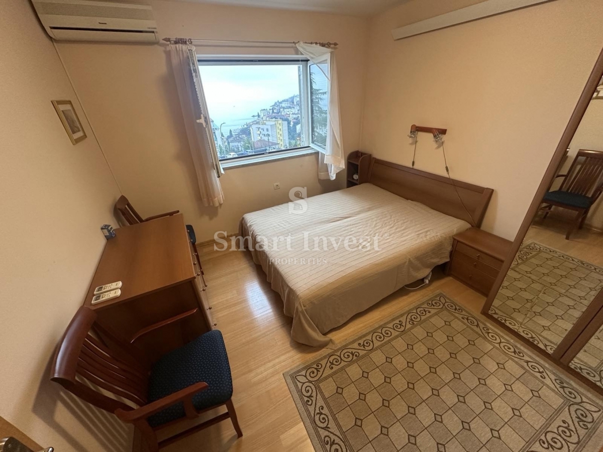 ABBAZIA, appartamento con 3 camere da letto e parcheggio vicino al centro