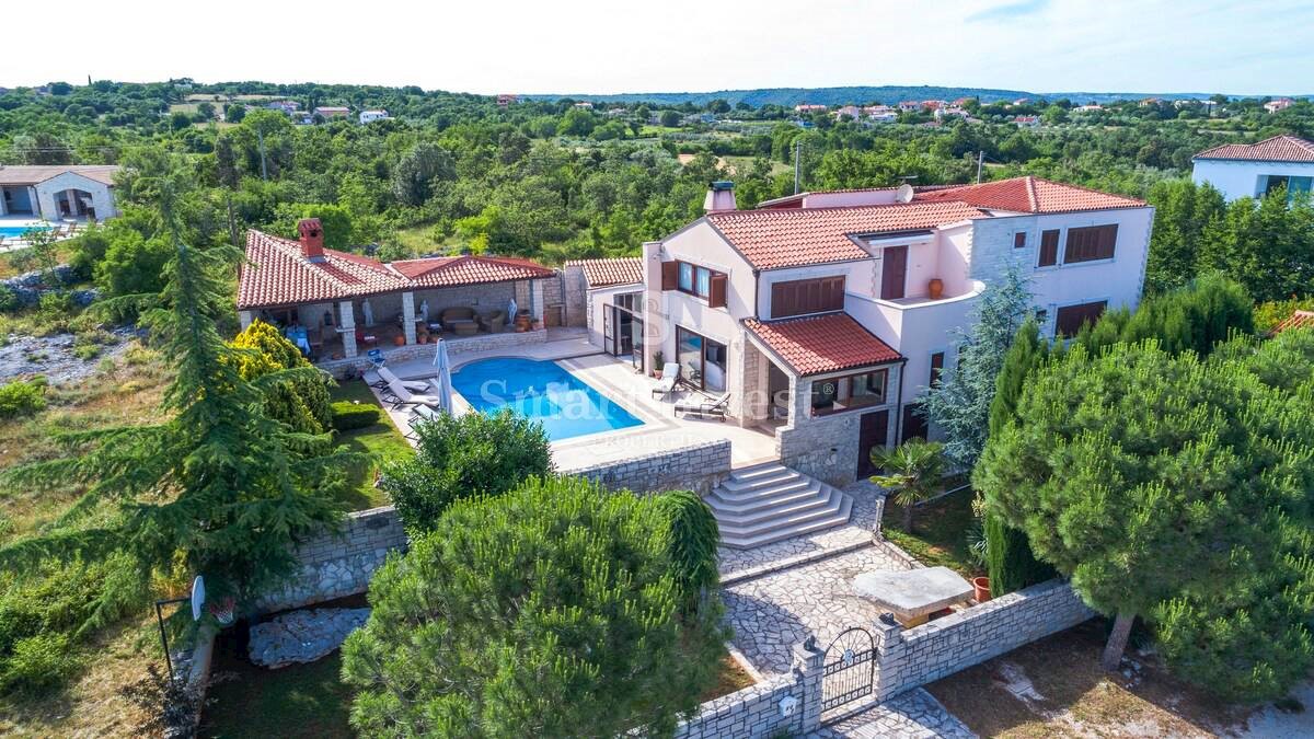 ISTRIA - RAKALJ, BELLISSIMA VILLA VICINO AL MARE, in vendita