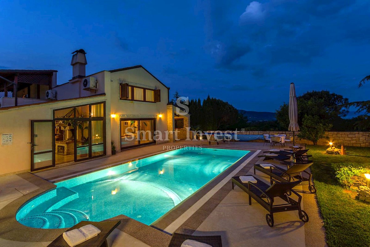 ISTRIA - RAKALJ, BELLISSIMA VILLA VICINO AL MARE, in vendita