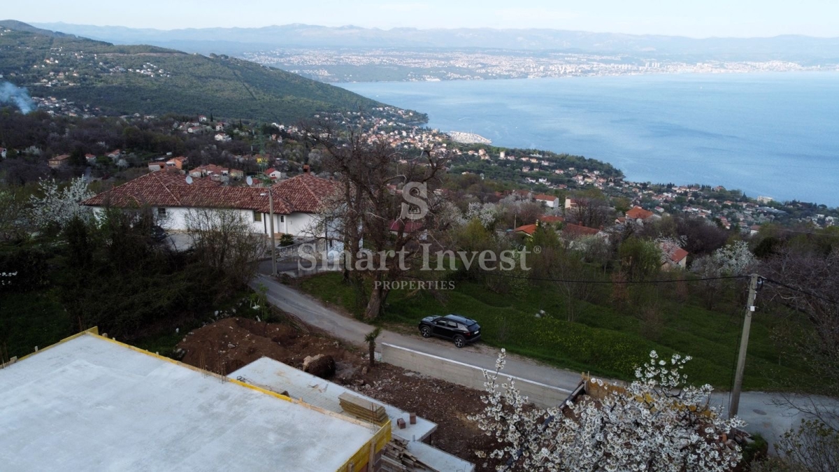 LOVRAN, Casa di 58 m2 con vista mare in una posizione tranquilla