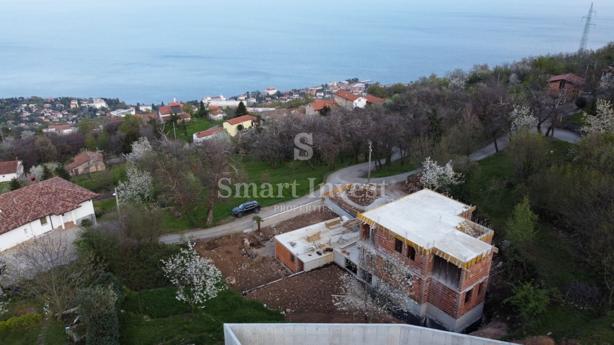 LOVRAN, Casa di 58 m2 con vista mare in una posizione tranquilla