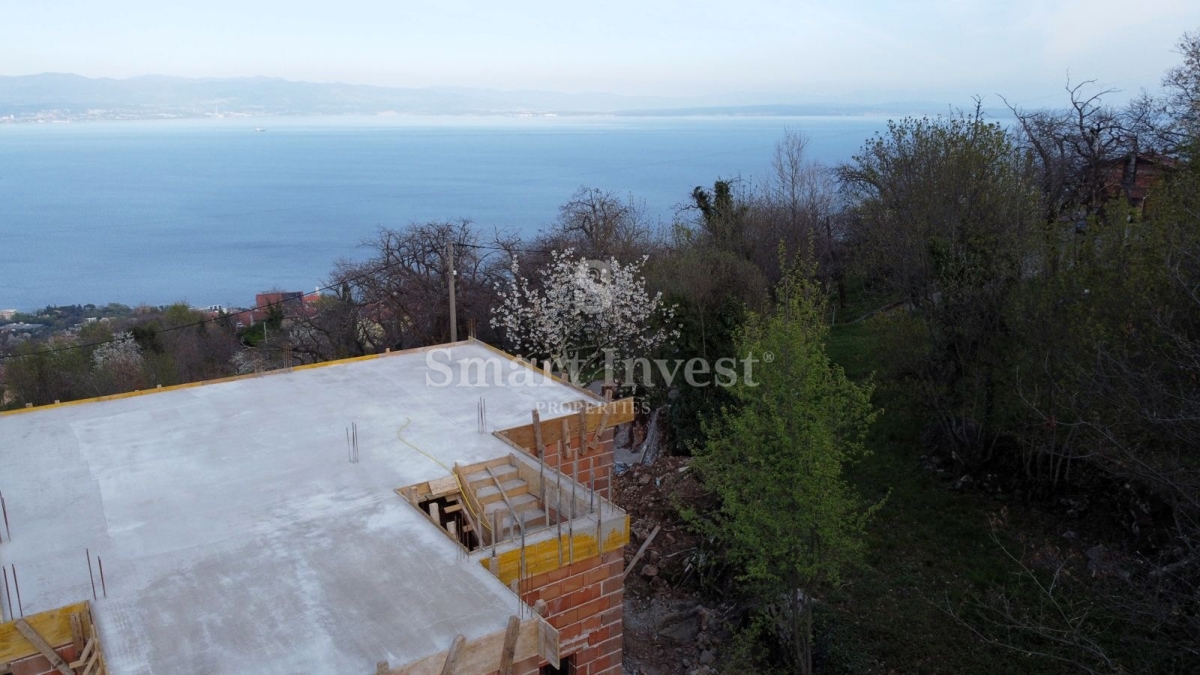 LOVRAN, Casa di 58 m2 con vista mare in una posizione tranquilla