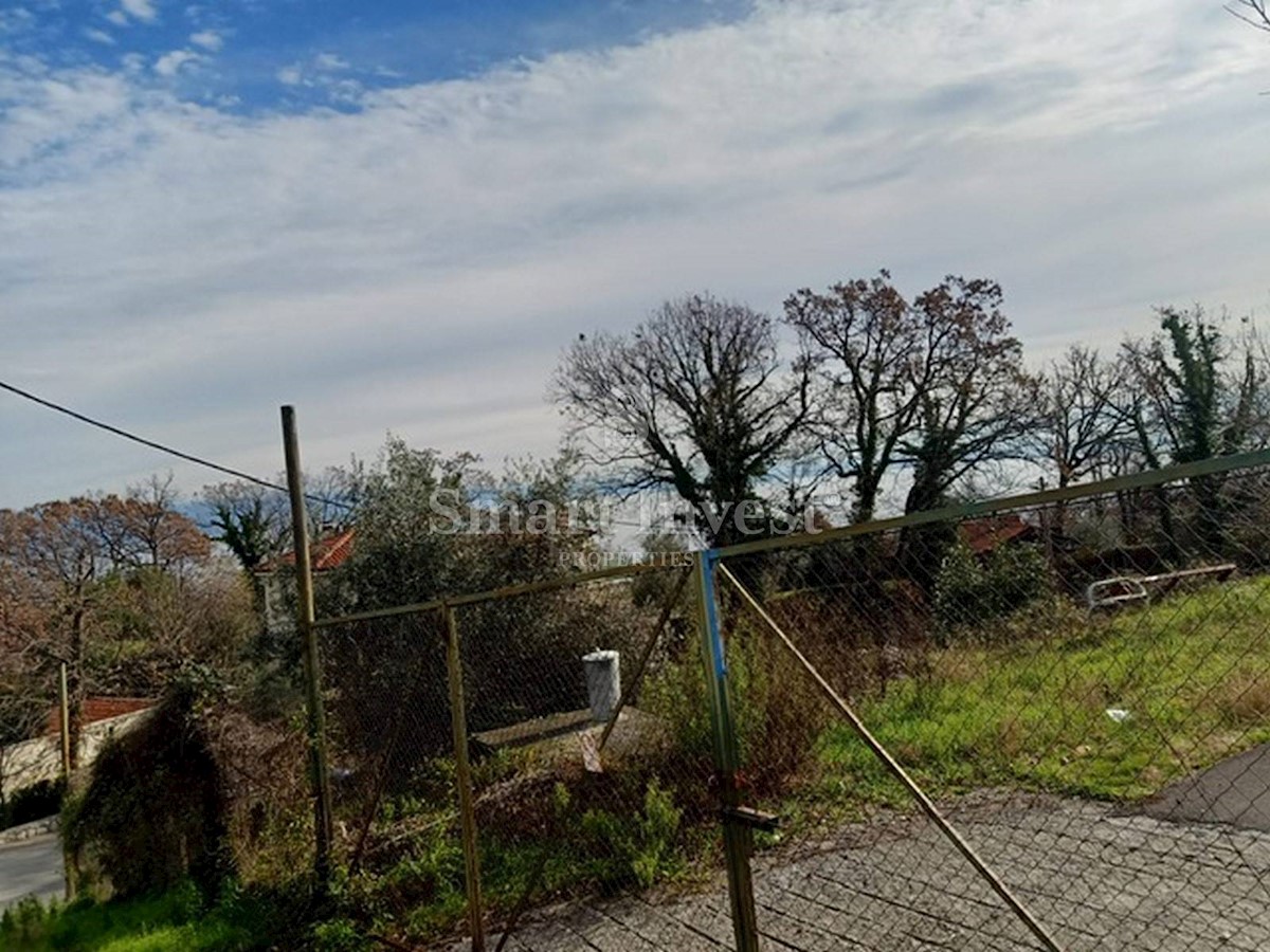 ABBAZIA - IKA, Terreno di 5000 m2 con permesso di costruzione e vista mare, in vendita