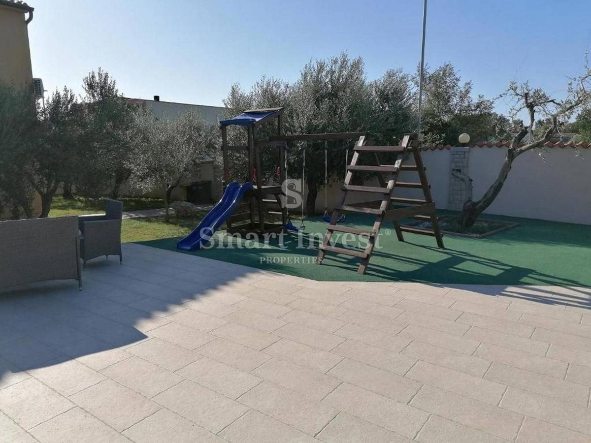 ISTRIA - MEDOLINO, Villa per 20 persone con piscina, vicino al mare