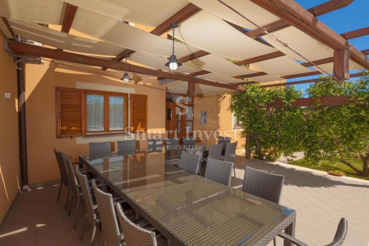 ISTRIA - MEDOLINO, Villa per 20 persone con piscina, vicino al mare