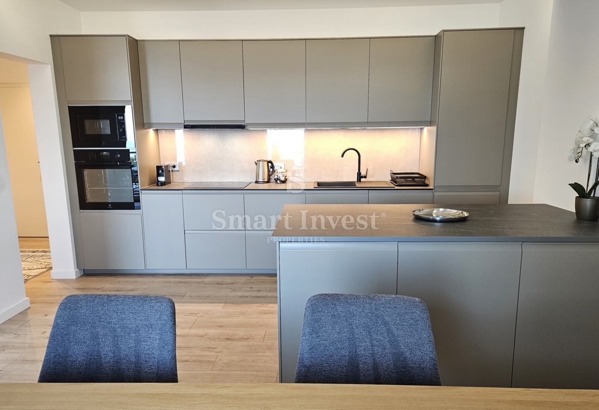 IČIĆI, confortevole appartamento con vista panoramica sul mare