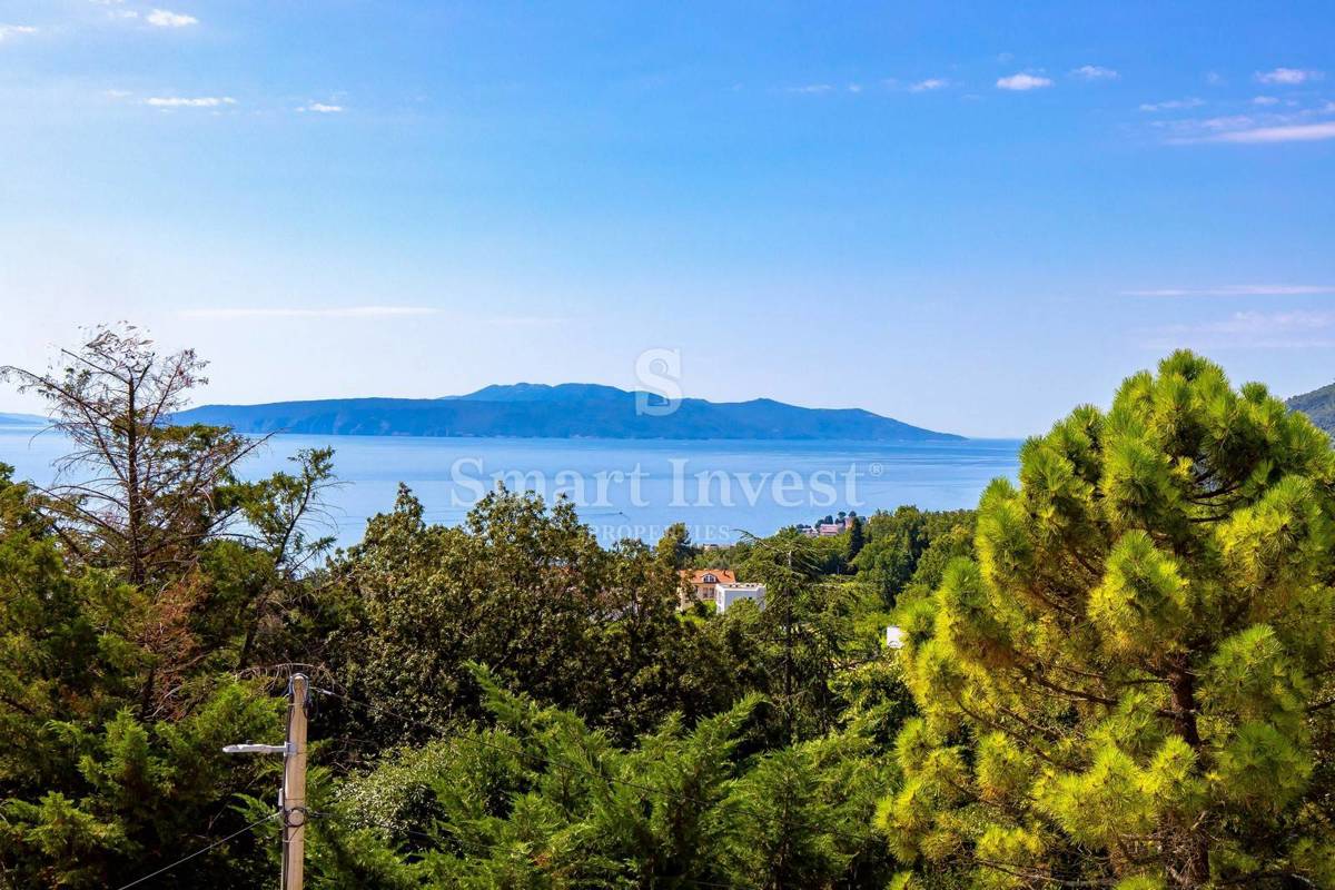 IČIĆI, confortevole appartamento con vista panoramica sul mare