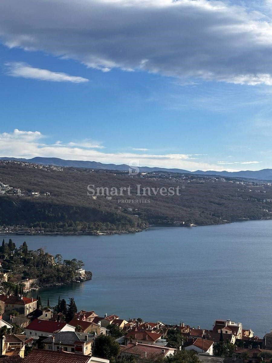 ABBAZIA, attico di lusso con vista panoramica sul mare