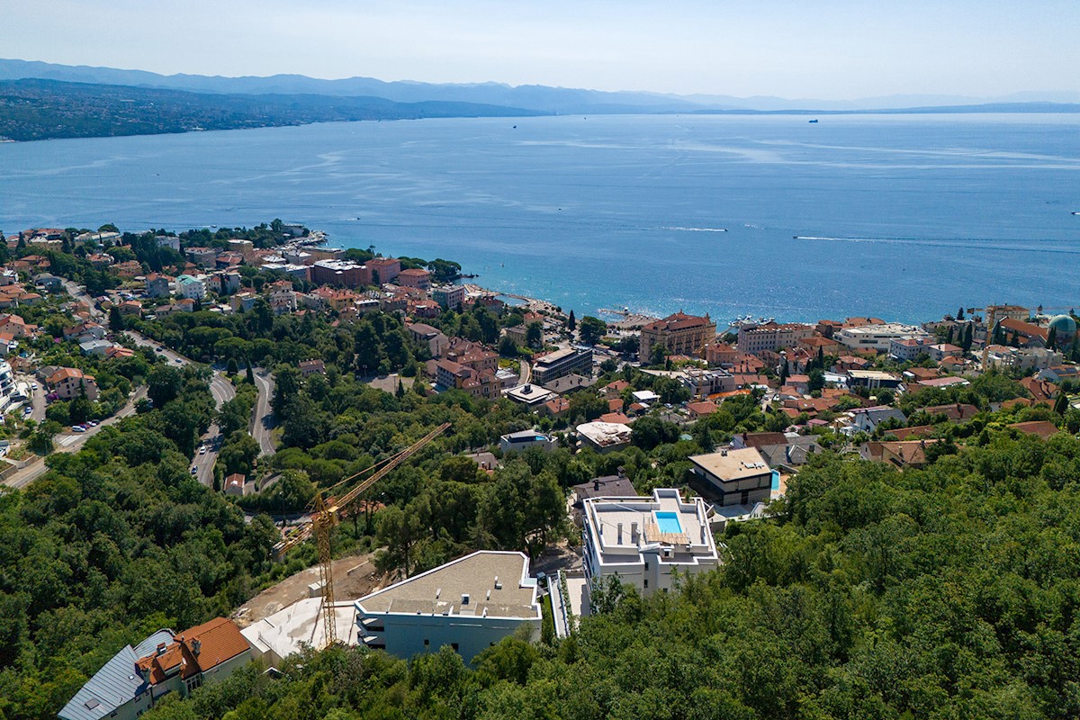 ABBAZIA, lussuoso appartamento con vista panoramica sul mare