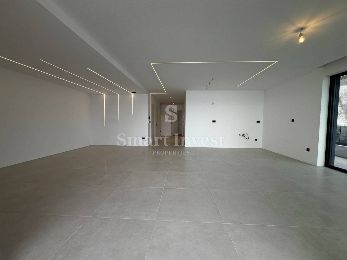 OPATIJA, Appartamento di lusso con vista mare e garage 