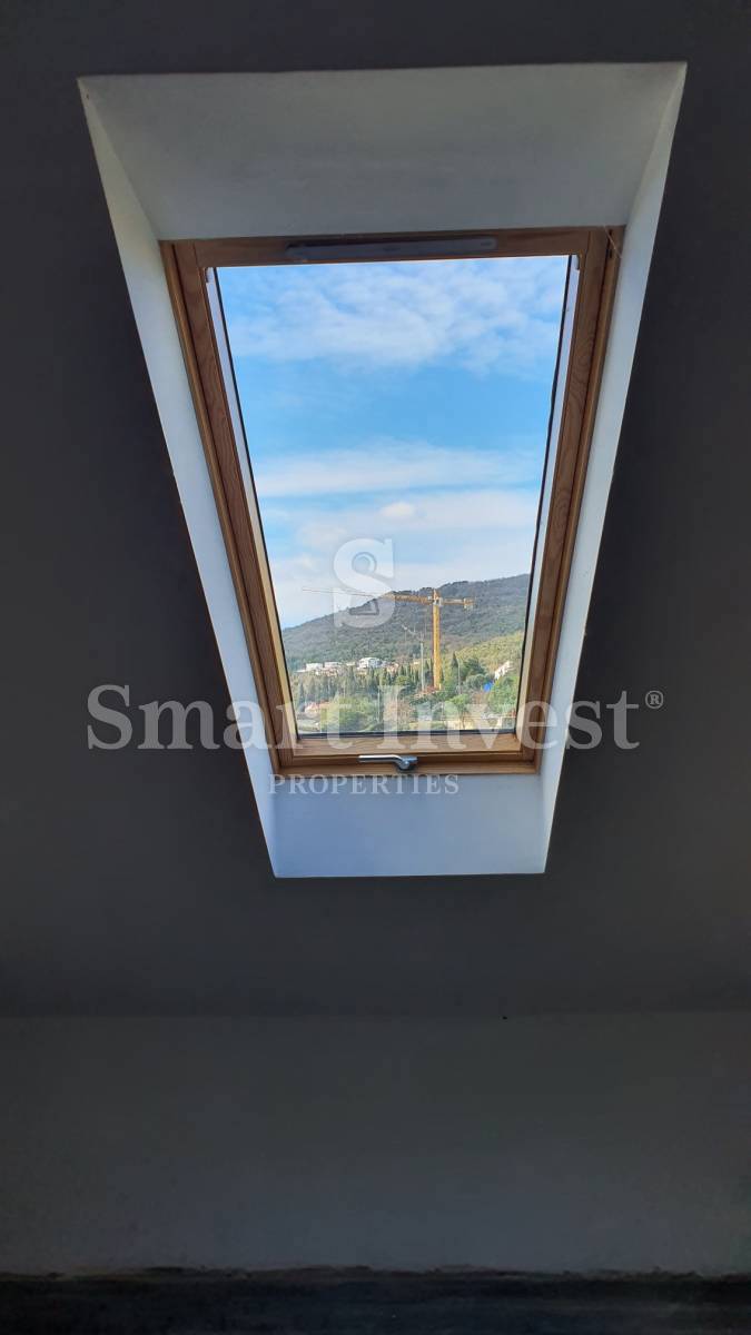 ABBAZIA - CENTRO, appartamento in villa storica, 100 m dal mare