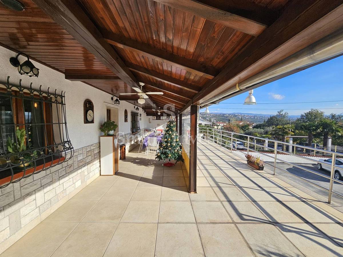 Commerciale Pobri, Opatija - Okolica, 306m2