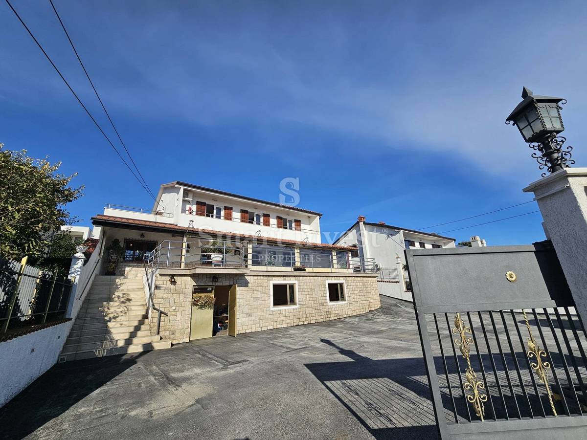 Commerciale Pobri, Opatija - Okolica, 306m2