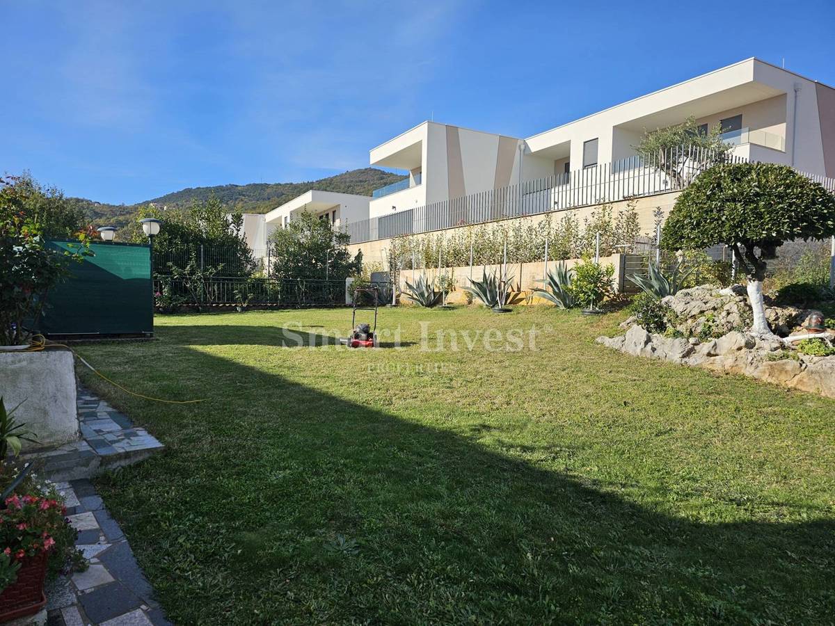 Commerciale Pobri, Opatija - Okolica, 306m2