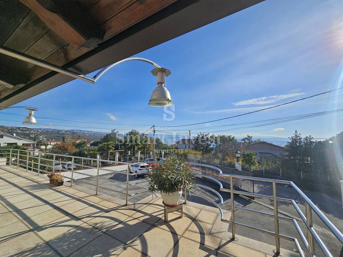 Commerciale Pobri, Opatija - Okolica, 306m2