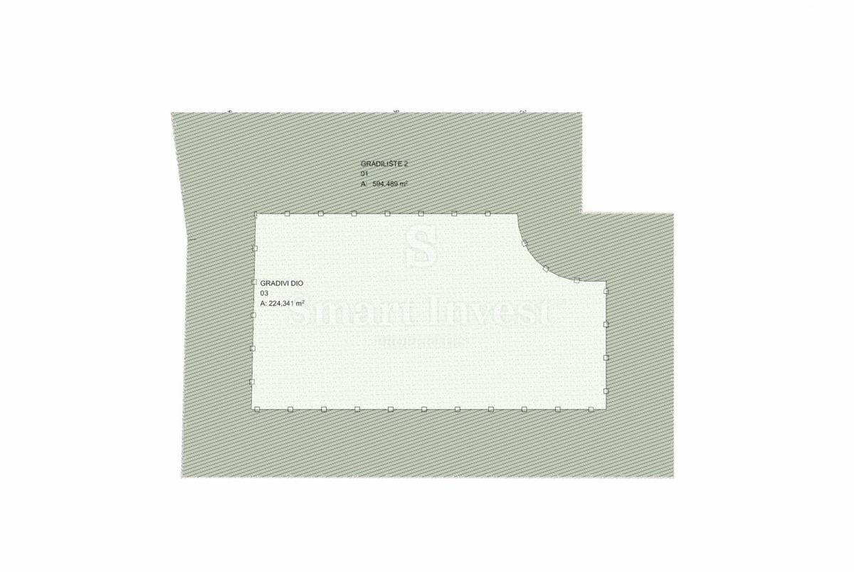 MOŠĆENIČKA DRAGA, land plot of 594 m2 for building a villa near the sea