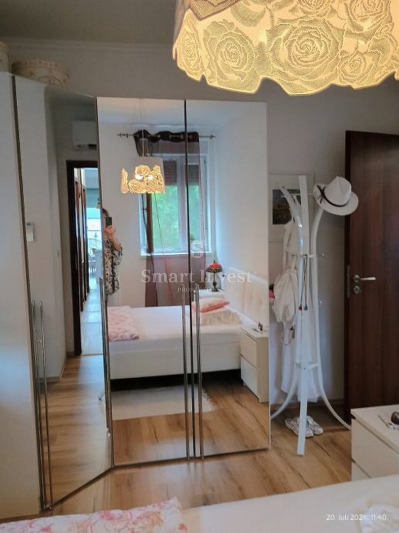 ABBAZIA, appartamento trilocale con vista mare in edificio con piscina