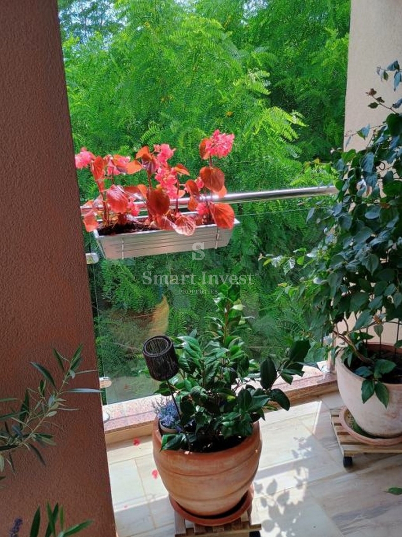 ABBAZIA, appartamento trilocale con vista mare in edificio con piscina