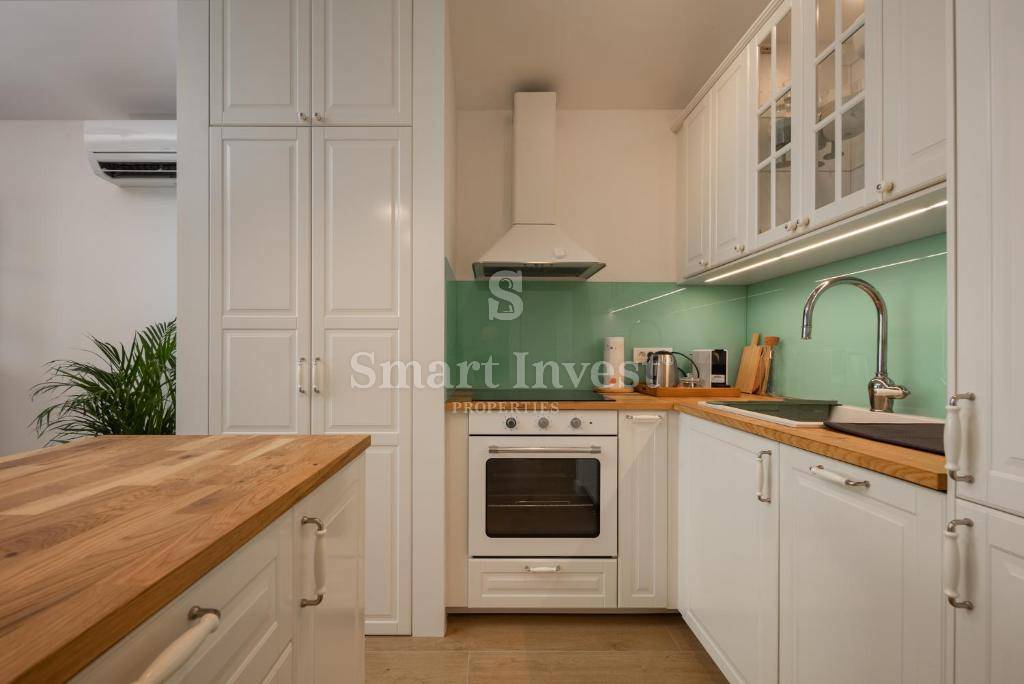 ABBAZIA - CENTRO, bellissimo appartamento con 1 camera da letto in villa, a 100 m dal mare