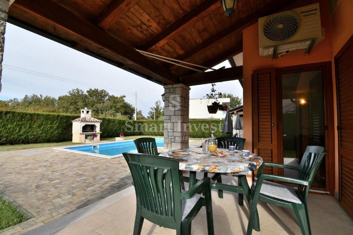 ISTRIA - PARENZO, casa con 4 appartamenti e piscina