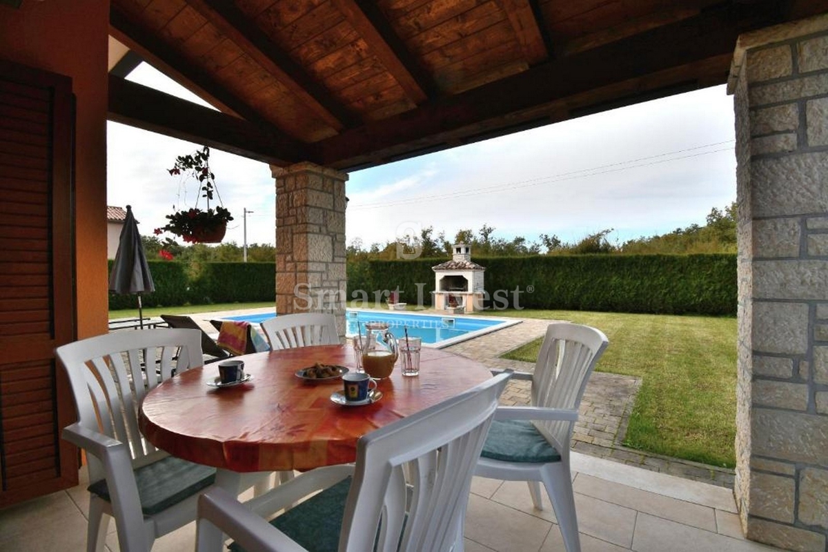 ISTRIA - PARENZO, casa con 4 appartamenti e piscina
