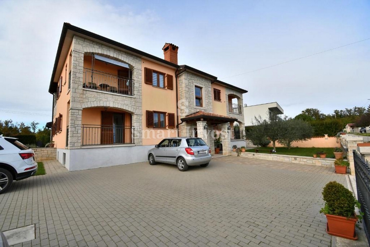 ISTRIA - PARENZO, casa con 4 appartamenti e piscina