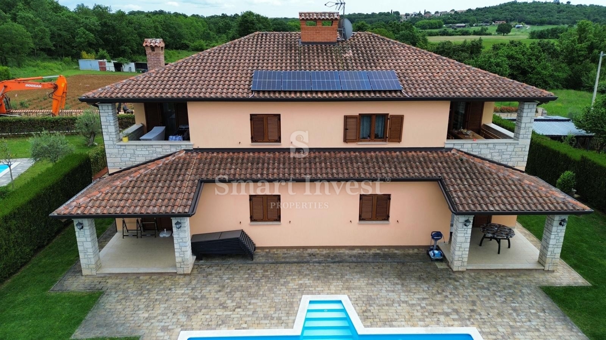 ISTRIA - PARENZO, casa con 4 appartamenti e piscina