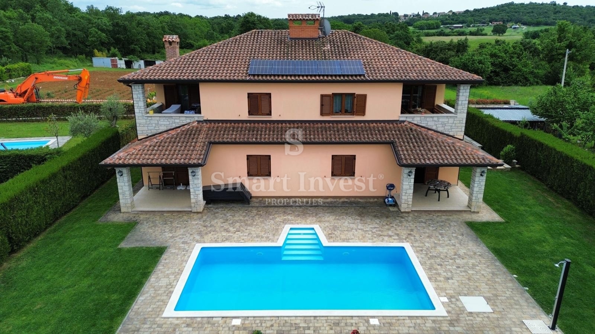 ISTRIA - PARENZO, casa con 4 appartamenti e piscina