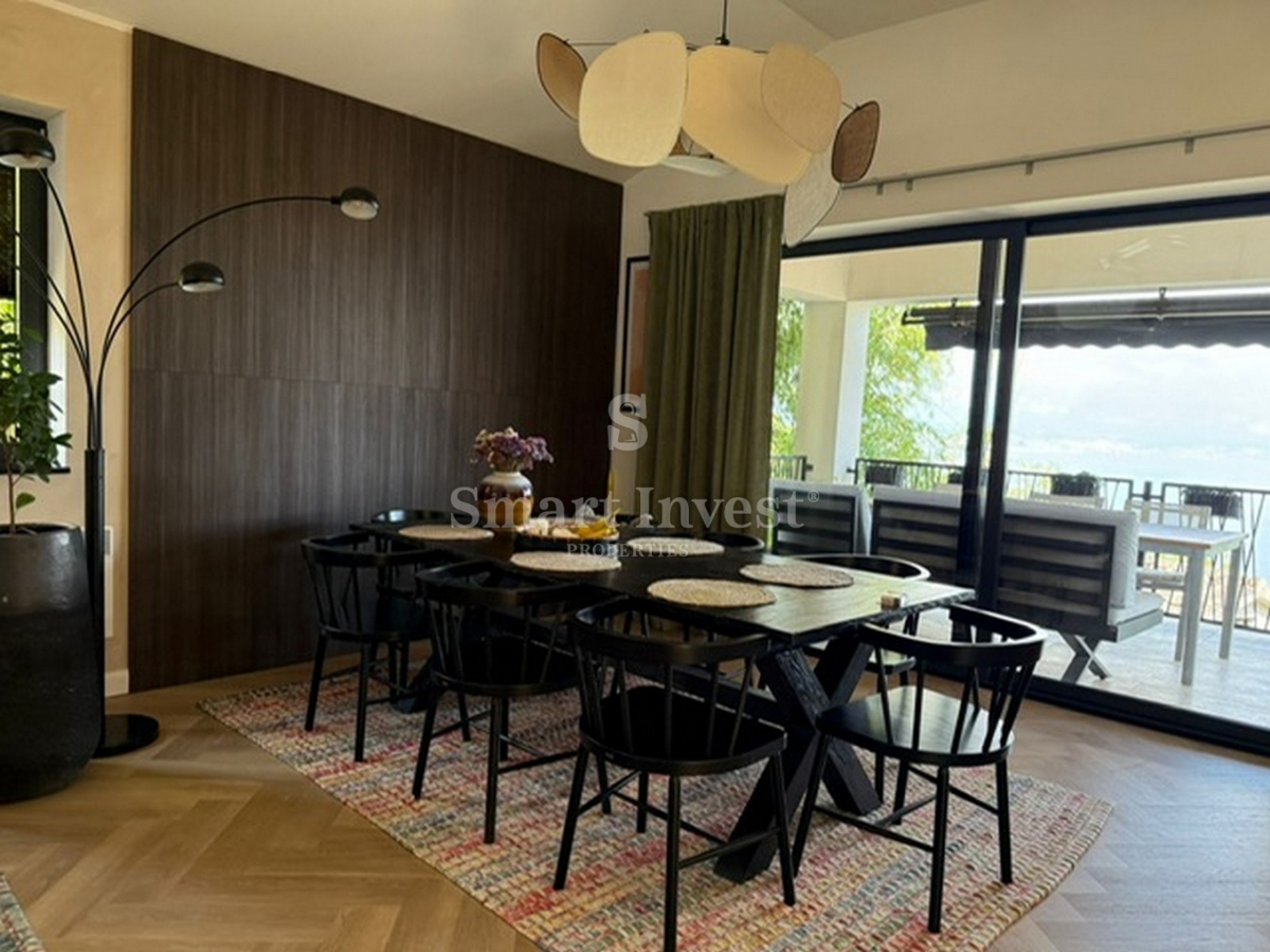 LAURANA, casa completamente ristrutturata con vista mare