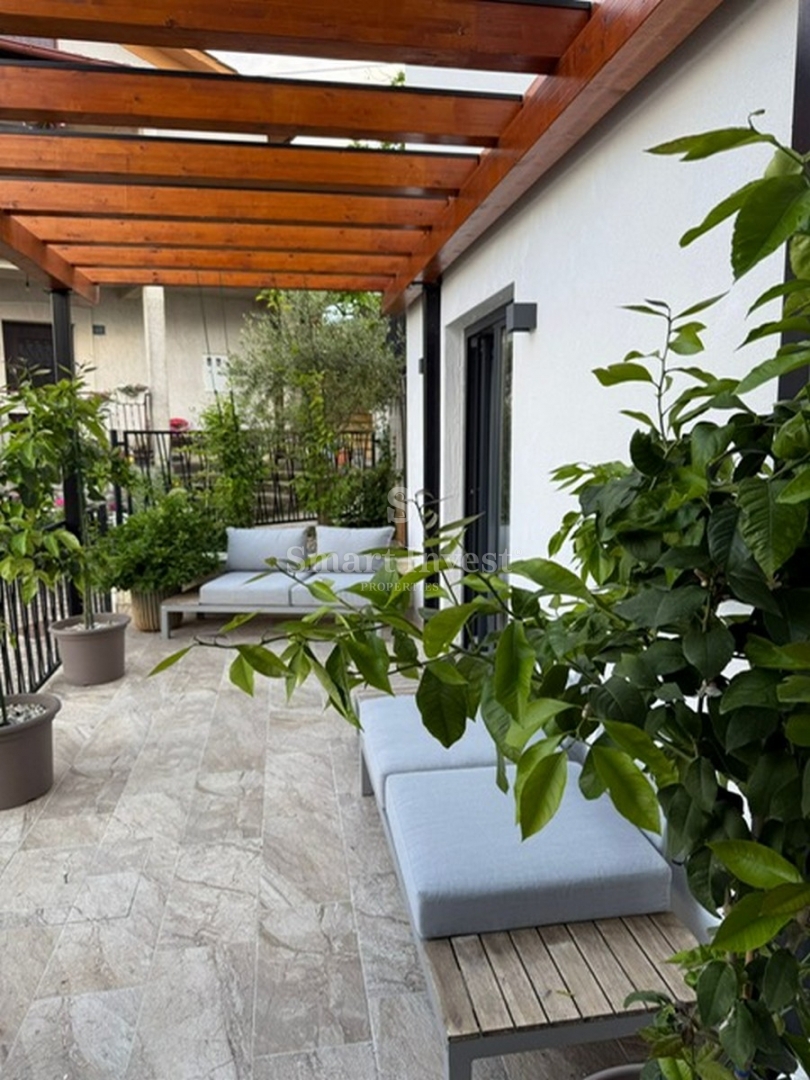 LAURANA, casa completamente ristrutturata con vista mare