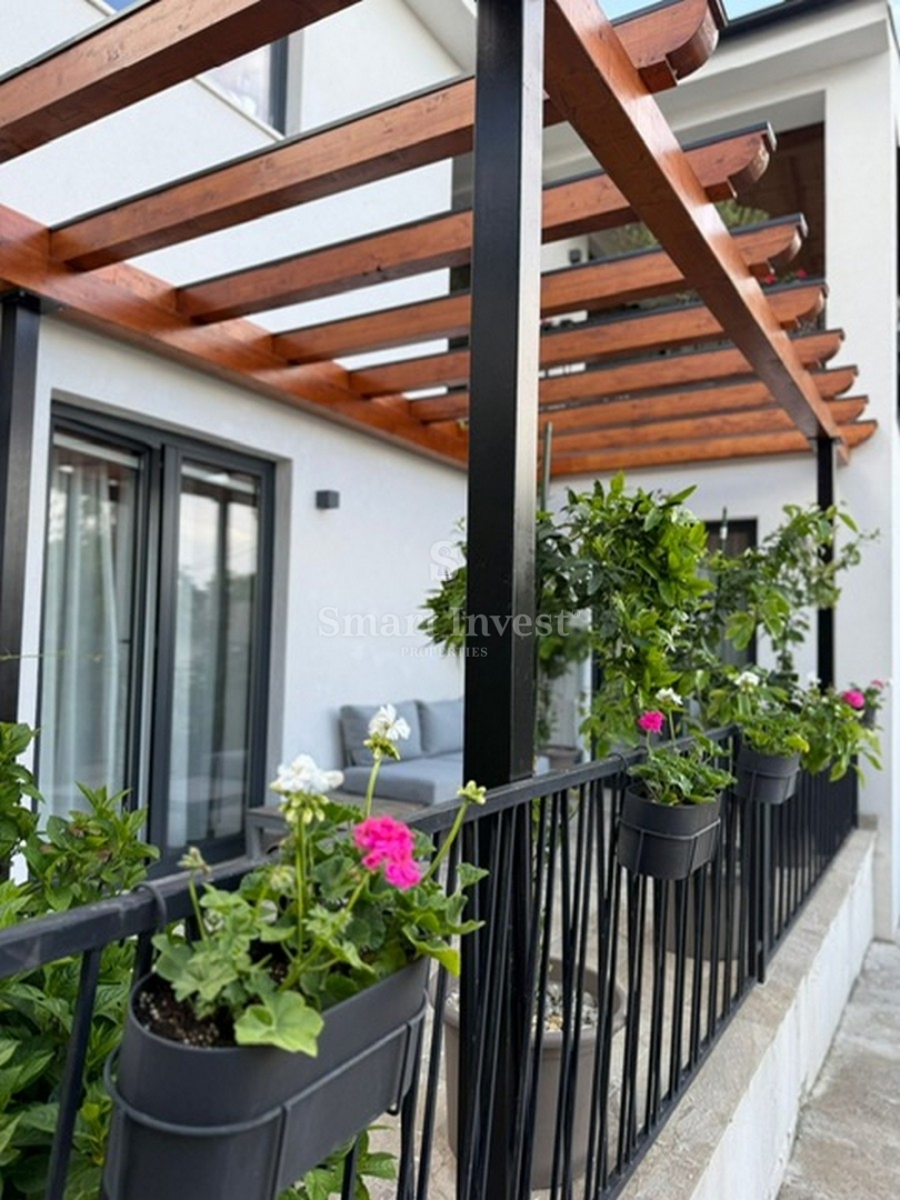 LAURANA, casa completamente ristrutturata con vista mare