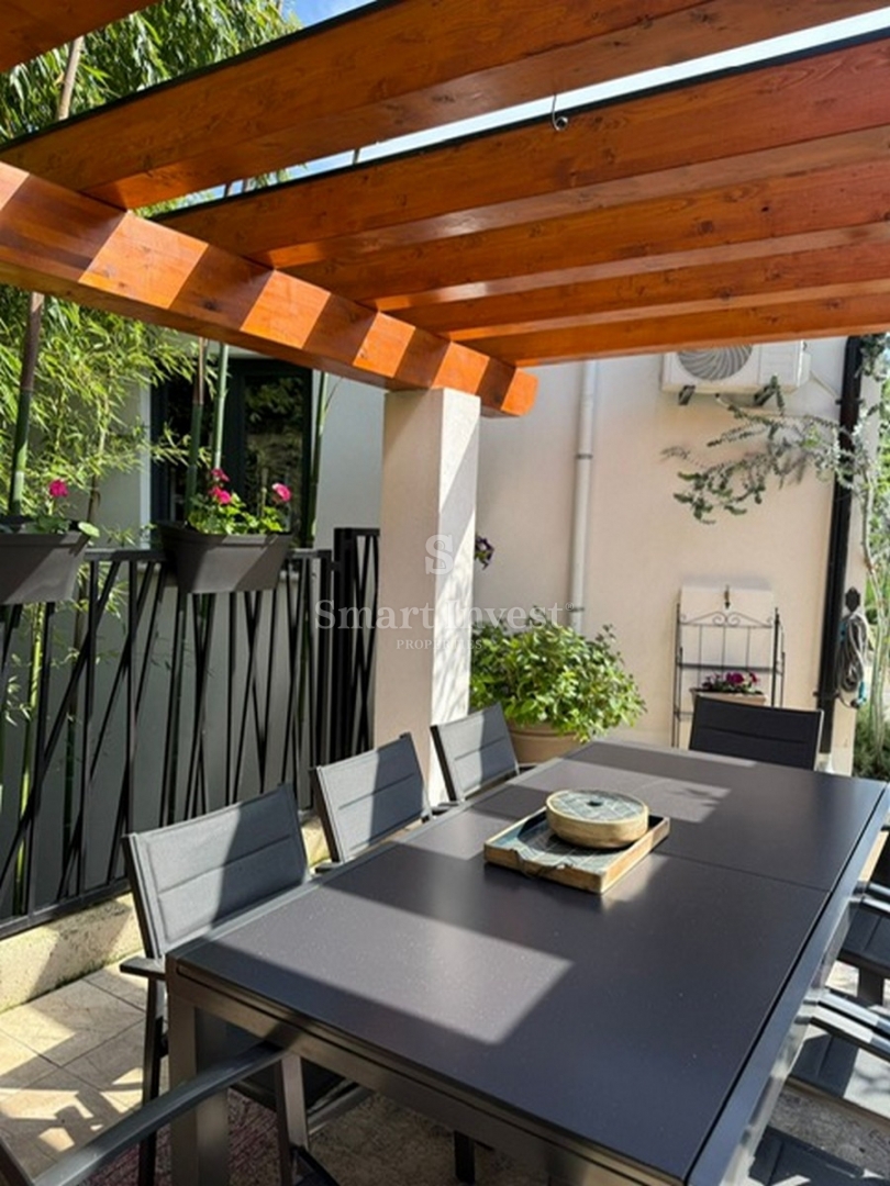 LAURANA, casa completamente ristrutturata con vista mare