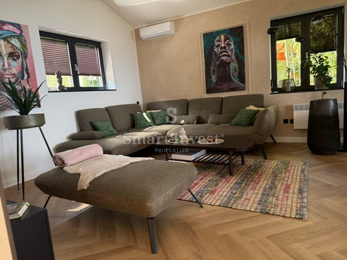 LAURANA, casa completamente ristrutturata con vista mare