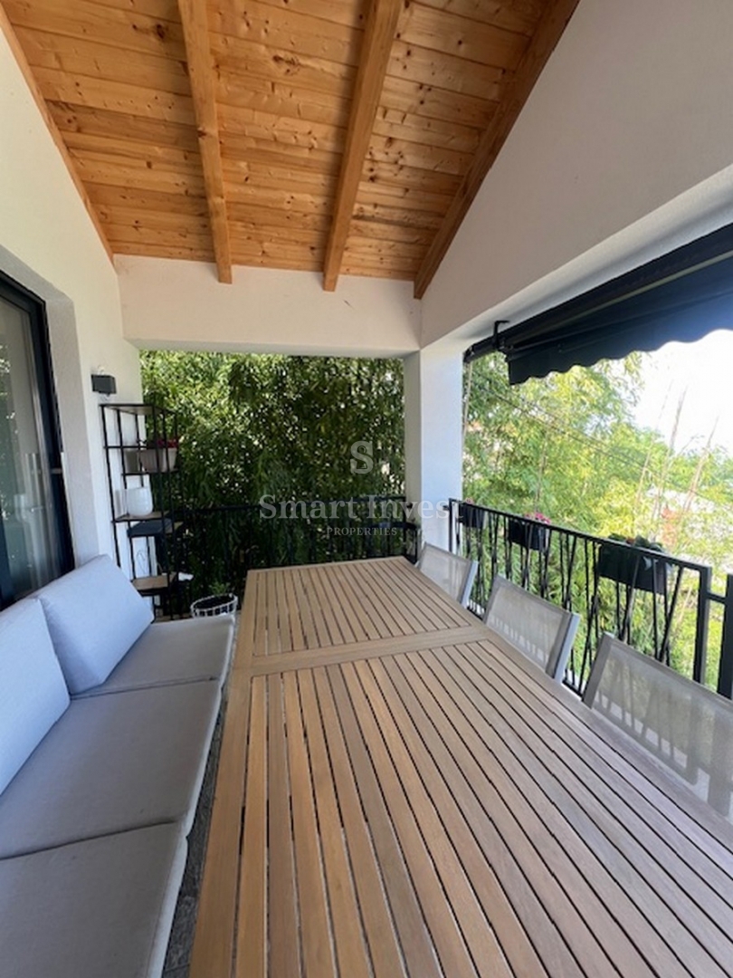 LAURANA, casa completamente ristrutturata con vista mare