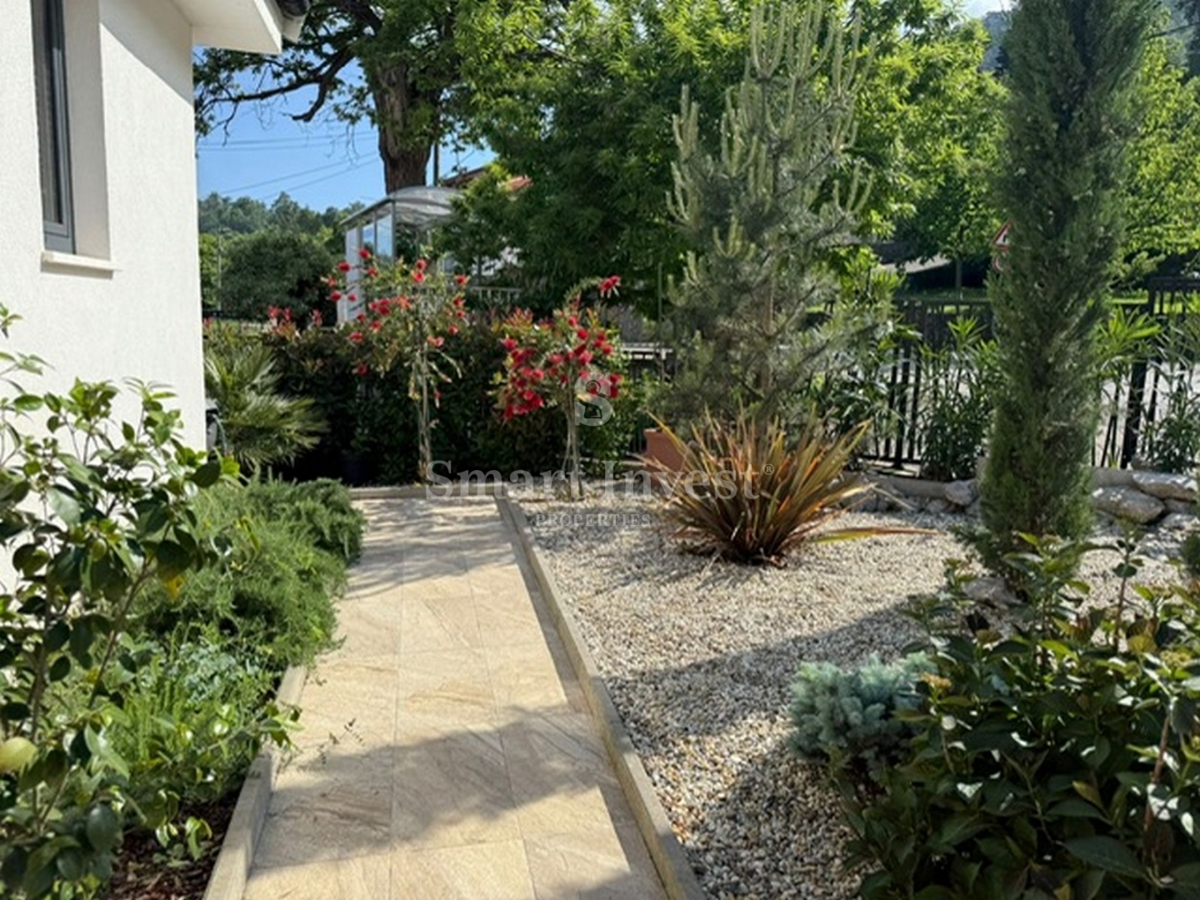 LAURANA, casa completamente ristrutturata con vista mare