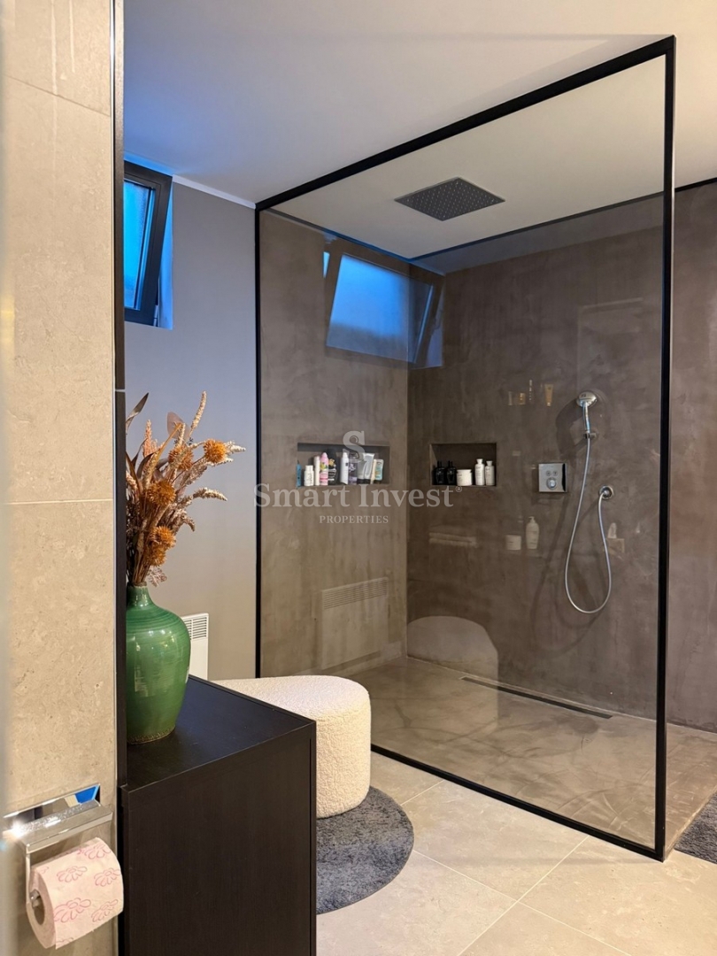 LAURANA, casa completamente ristrutturata con vista mare