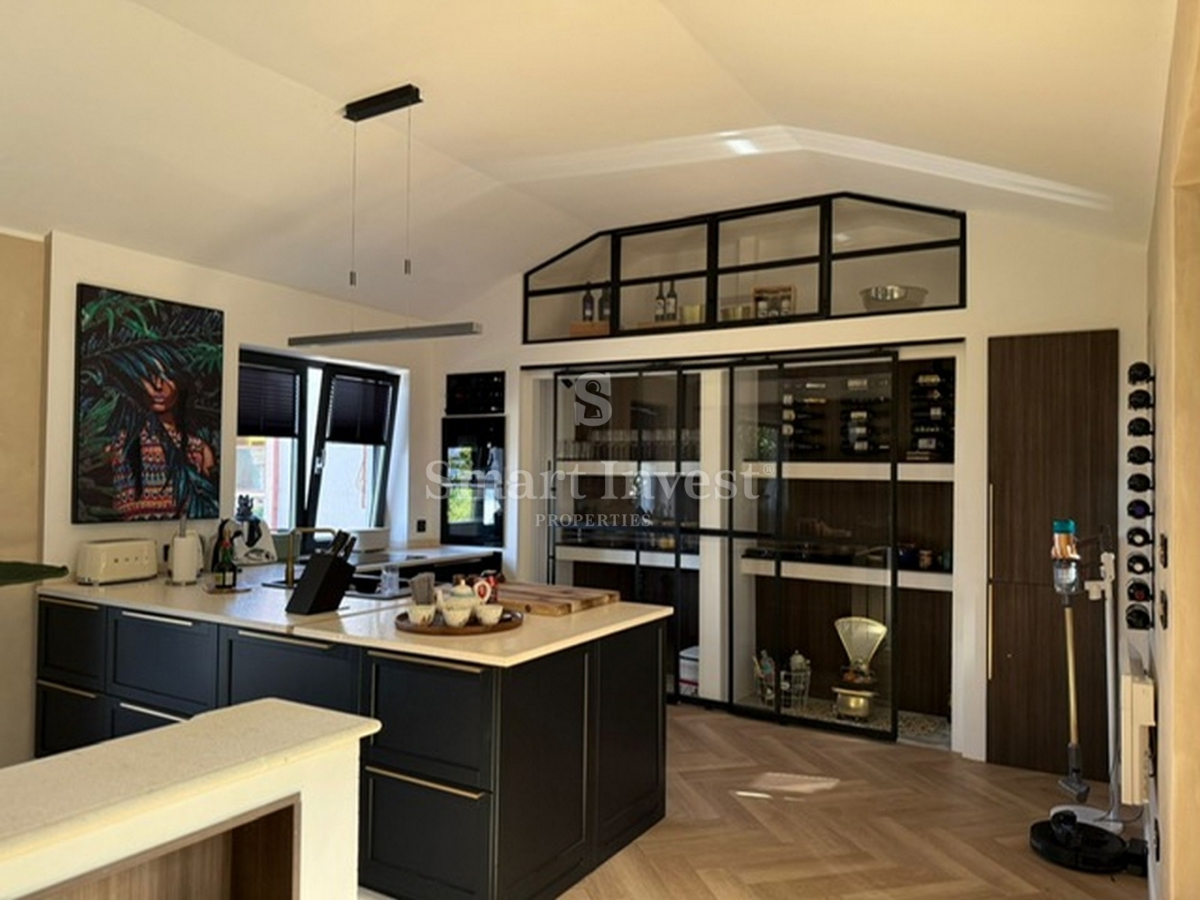 LAURANA, casa completamente ristrutturata con vista mare