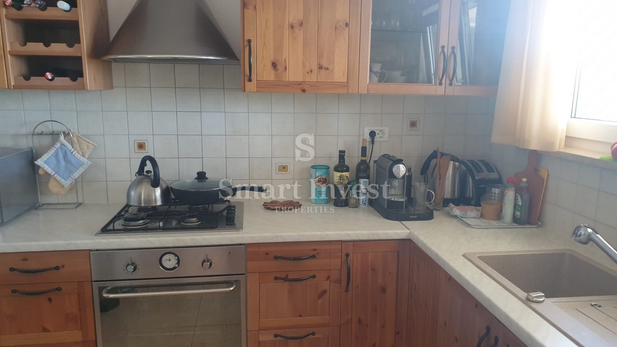 POLA - ŠTINJAN, confortevole appartamento con 2 camere da letto e vista mare