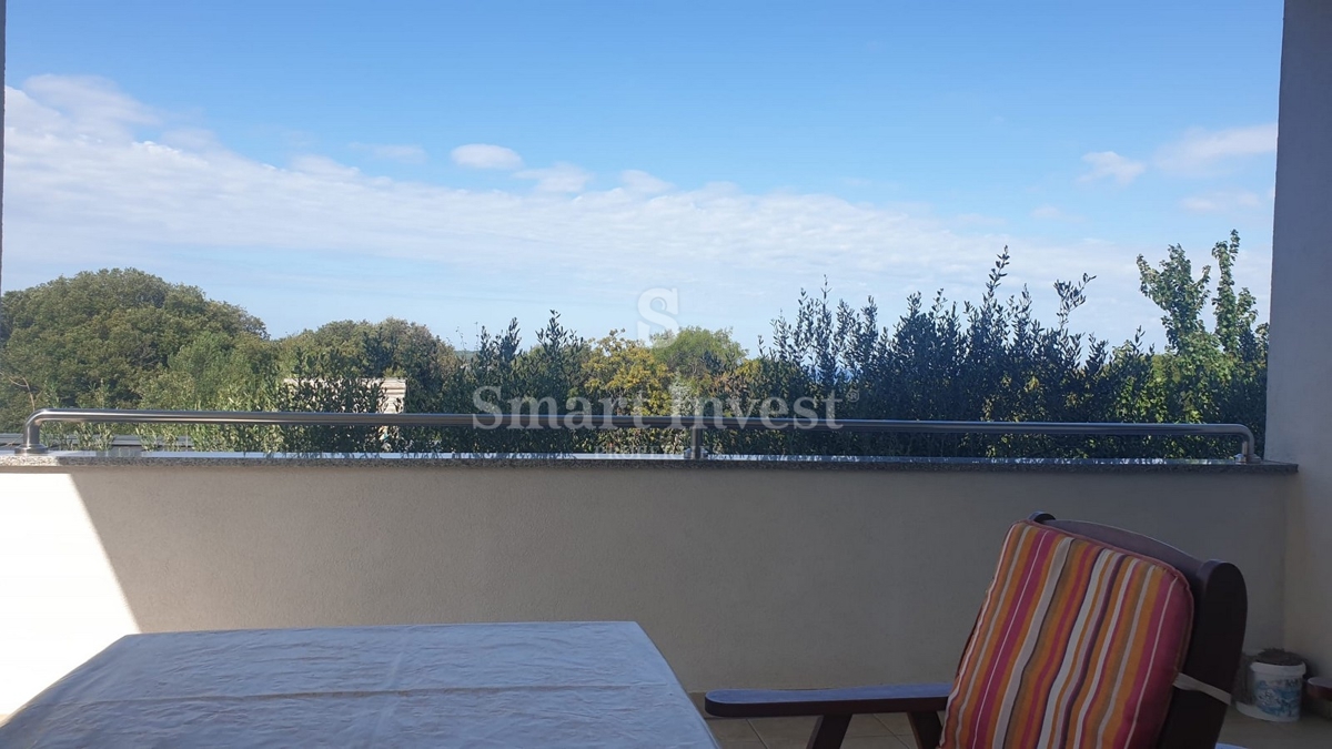 POLA - ŠTINJAN, confortevole appartamento con 2 camere da letto e vista mare